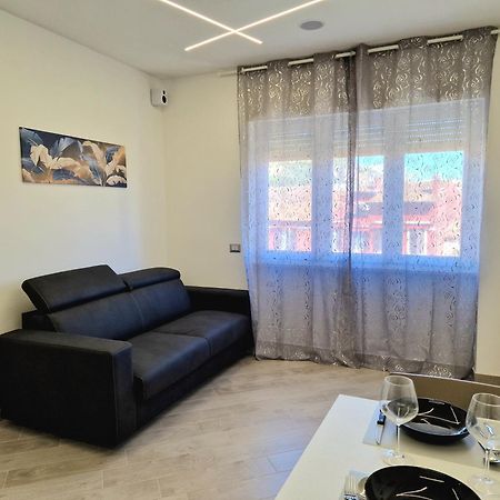Tower Apartments Terracina Eksteriør billede